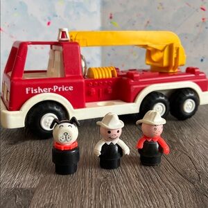 VINTAGE FISHER PRICE 80’s play family Little People  #2361 FIRE TRUCK lot